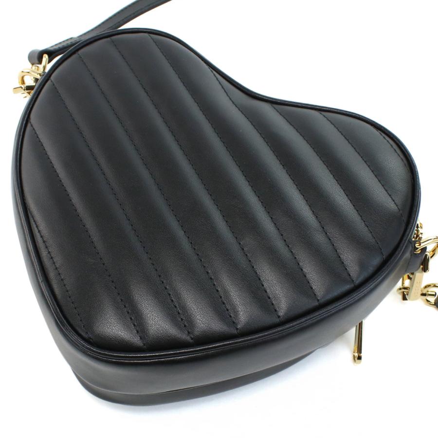 美品 GUCCI ブラック キルティング ショルダーバッグ Gucci キルティング ミニショルダーバッグ