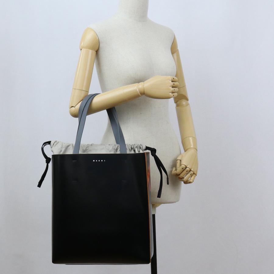 MARNI マルニ トートバッグ SHMPV02Y02 P4400 Z3O19 レディース ブラック 爆買の画像