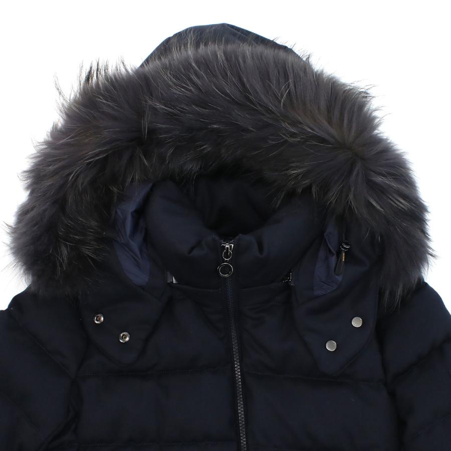 美品【TATRAS/タトラス】LAVIANA 　ラビアナ　ネイビー　L TATRAS タトラス ダウンジャケット LAVIANA ラビアナ レディース