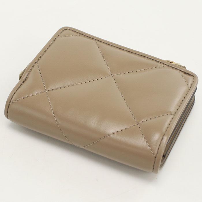 【TORY BURCH】トリーバーチ　二つ折り財布　ダイヤモンドキルト　ホワイト TORY BURCH（トリーバーチ） 二つ折り財布 小銭入付き キラ