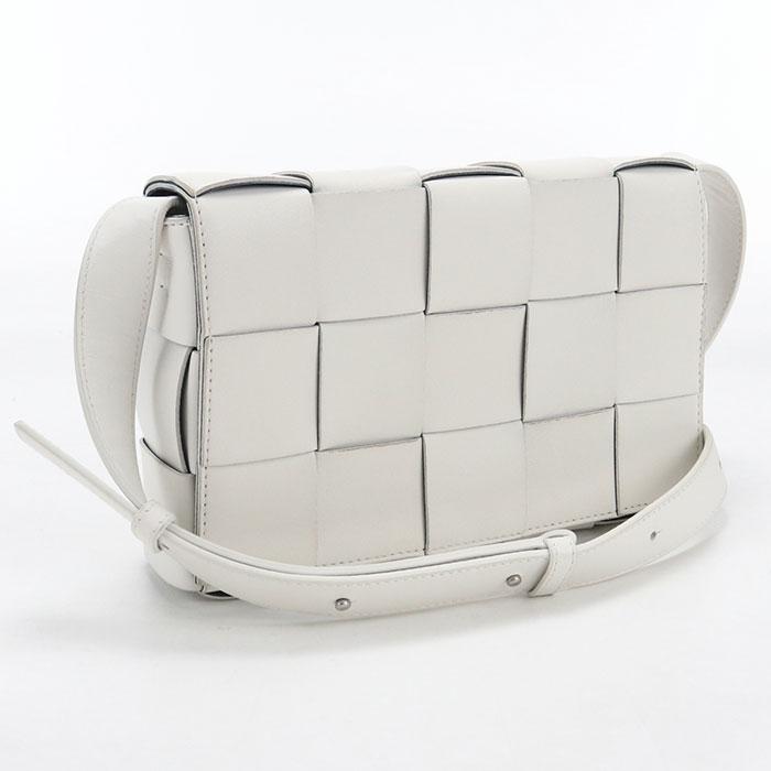 BOTTEGA VENETA（ボッテガ・ヴェネタ） 中古良品 斜め掛け ショルダー 