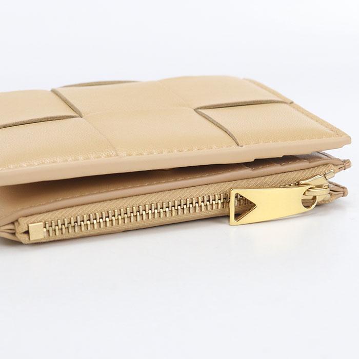 BOTTEGA VENETA（ボッテガ・ヴェネタ） 中古・未使用 二つ折り財布