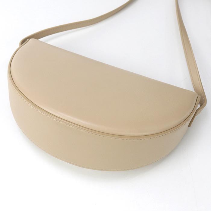CELINE（セリーヌ） 中古・未使用 斜め掛け ショルダーバッグ 11123