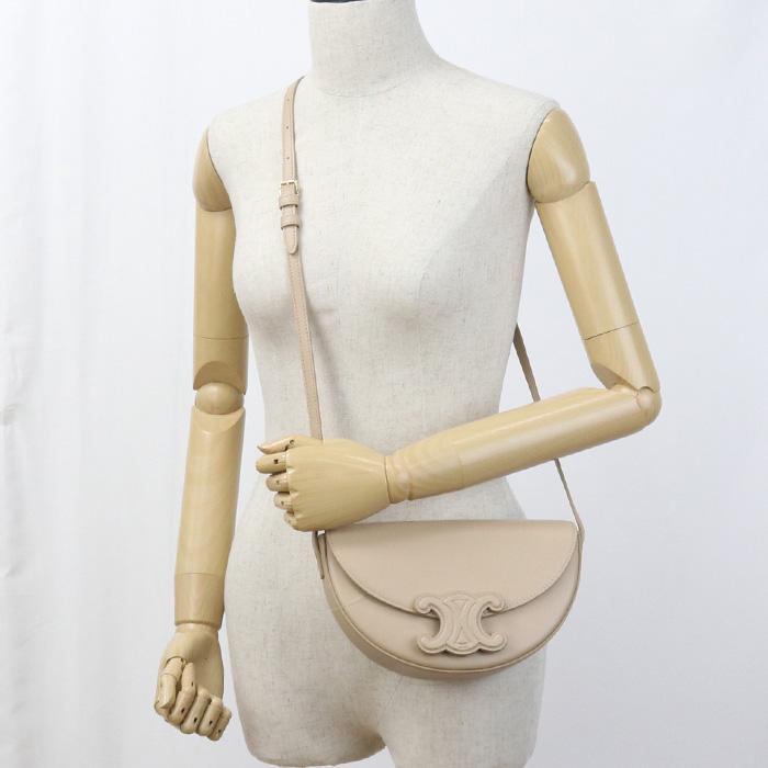 今月までの販売　　セリーヌ ブザス 111233DU3  ブラック CELINE（セリーヌ） バッグ ショルダーバッグ スモール ブザス 16