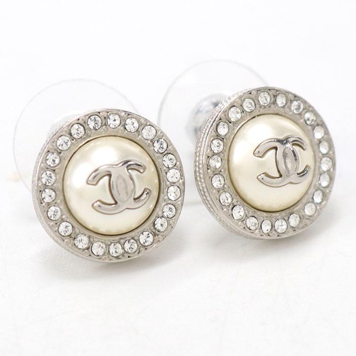 美品 シャネル ココマーク ピアス シルバー レディース　刻印プレートあり CHANEL（シャネル） 中古良品 ピアス ココマーク レディース シルバー