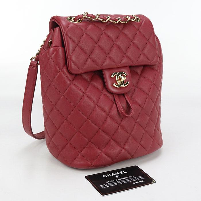 中古良品CHANEL シャネル リュック 26696404 バックパック マトラッセ レディース レッド CHANEL（シャネル） 中古良品 リュック 26696404 バックパック