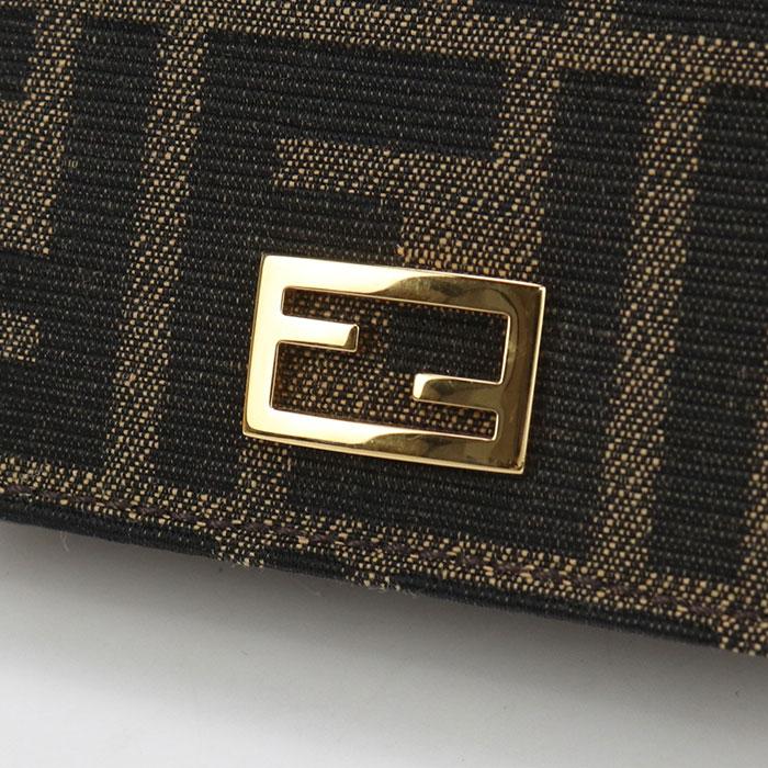 FENDI（フェンディ） 中古良品 二折財布 8M0420 A98P バゲット FFロゴ