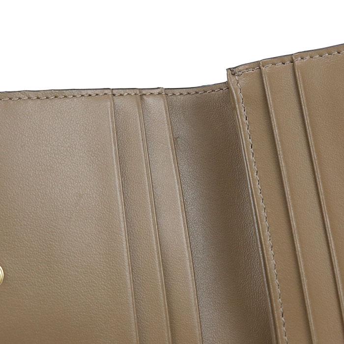 FENDI（フェンディ） 中古良品 二折財布 8M0420 A98P バゲット FFロゴ