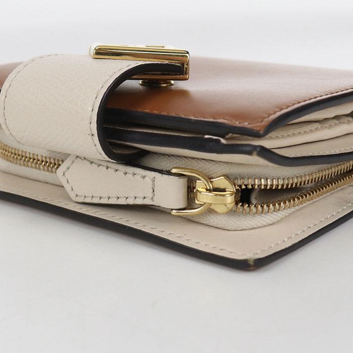 FENDI（フェンディ） 中古良品 二つ折り財布 8M0386 FFダイヤモンド