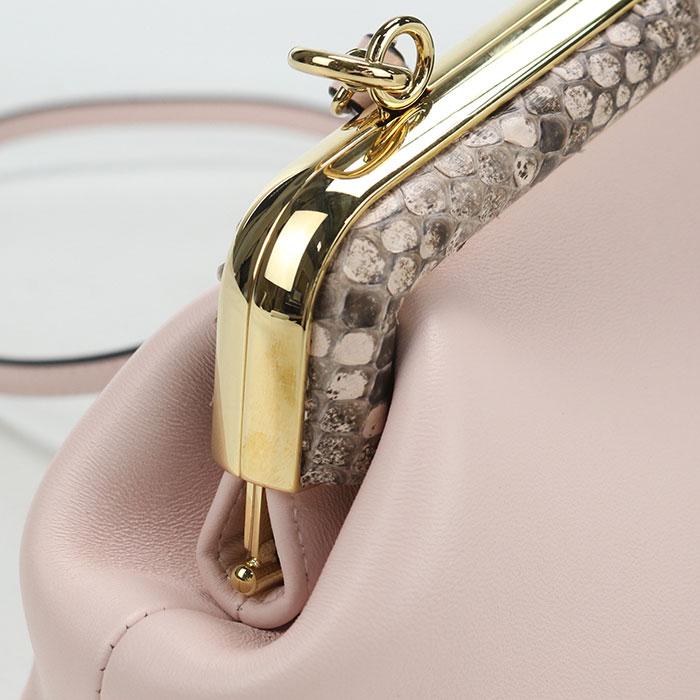 【美品】フェンディ ファーストスモールショルダー　ムートンピンク 8BP129 FENDI（フェンディ） 中古良品 ショルダーバッグ 8BP129 ファースト