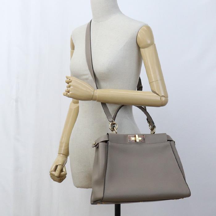 FENDI 中古良品フェンディFENDI ピーカブー 2WAYハンドバッグ 8BN290 