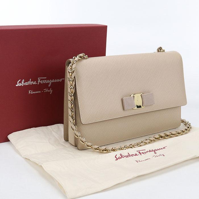 中古良品 FERRAGAMO フェラガモ 斜め掛け ショルダーバッグ 21 E480