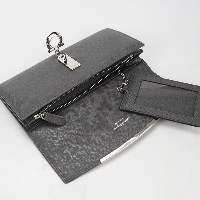 FERRAGAMO（フェラガモ） 中古・未使用 長財布二折 22 D150 ガンチーニ 