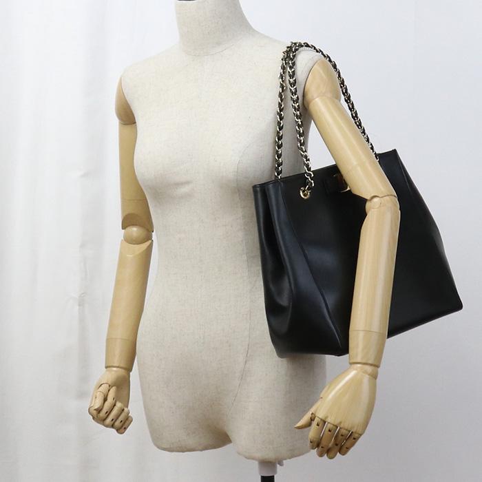 FERRAGAMO ショルダーバッグ 21 F019【ランク：A】 中古良品 FERRAGAMO フェラガモ ショルダーバッグ 21 F019