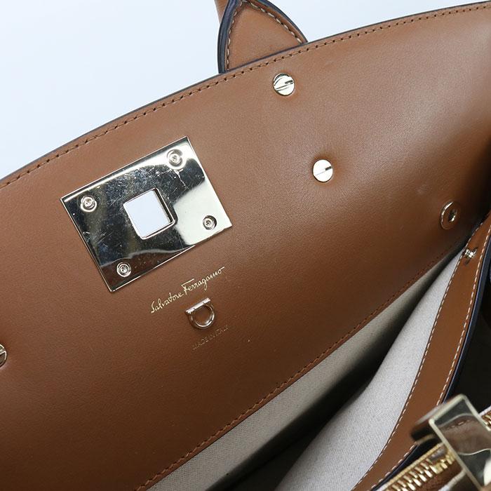 中古良品 FERRAGAMO フェラガモ トートバッグ 21 H900 2WAY ガンチーニ