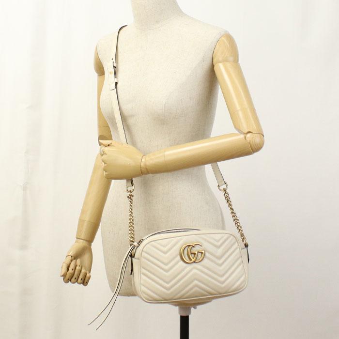 中古良品GUCCI グッチ 斜め掛け ショルダーバッグ 447632 スモール カメラバッグ GGマーモント レディース ホワイト GUCCI（グッチ） 中古良品 斜め掛け ショルダーバッグ 447632 スモール