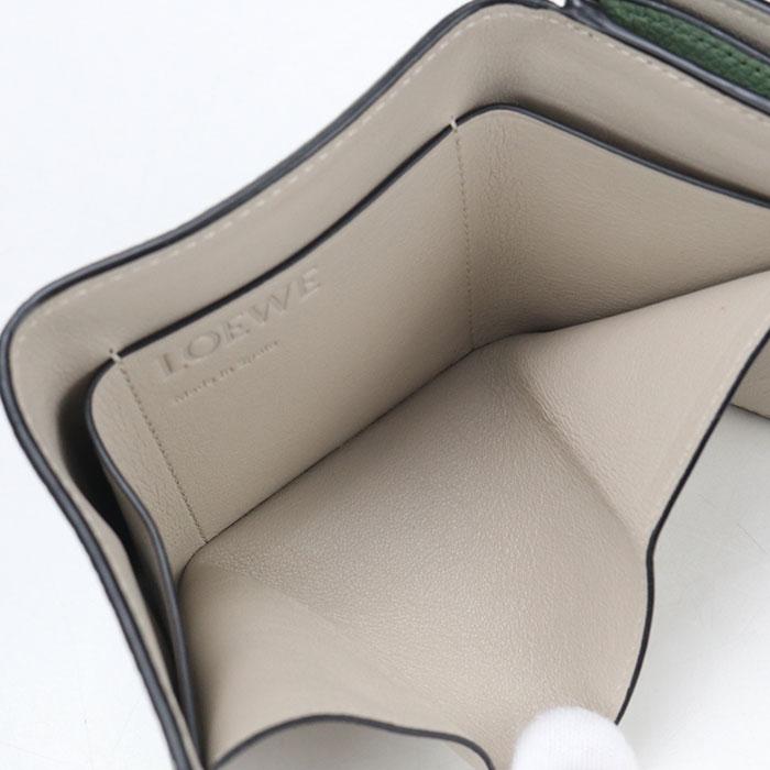 LOEWE（ロエベ） 中古・未使用 三つ折り財布 アナグラム レディース