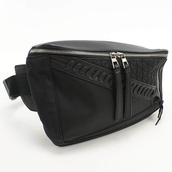 LOEWE（ロエベ） 中古美品 ボディバッグ 306.50.T57 パズルスリング