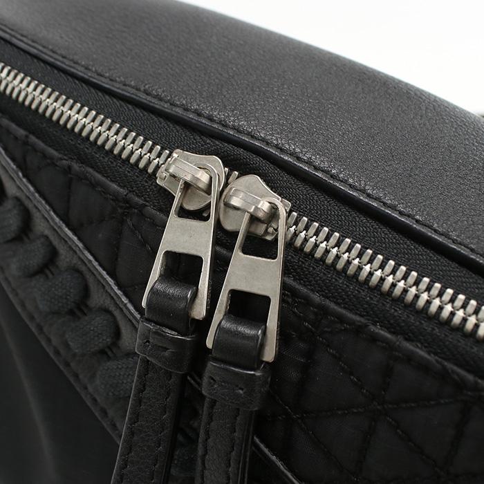 LOEWE（ロエベ） 中古美品 ボディバッグ 306.50.T57 パズルスリング