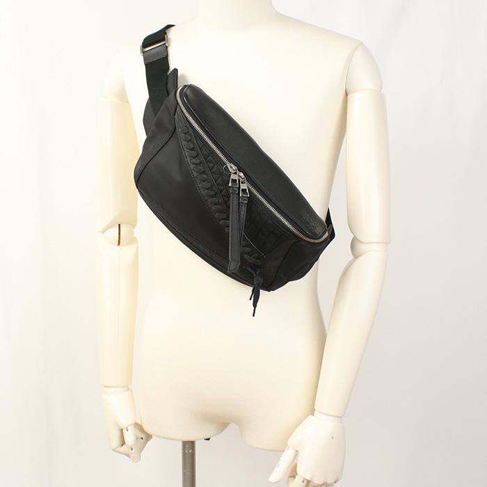 LOEWE ブラックレザースリングバッグ LOEWE ロエベ クロスボディバッグ/スリングバッグ/CONVERTIBLE SLING