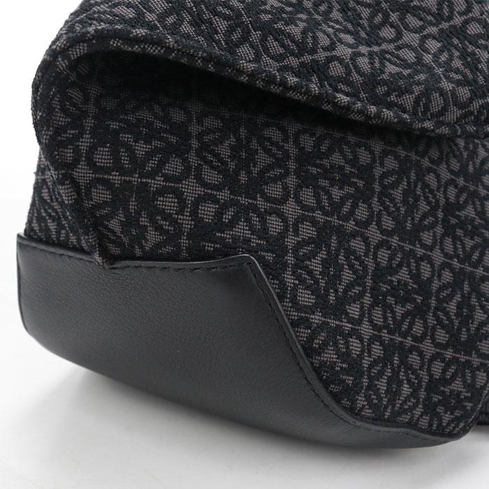 LOEWE（ロエベ） 中古美品 ショルダーバッグ アントンスリングバッグ