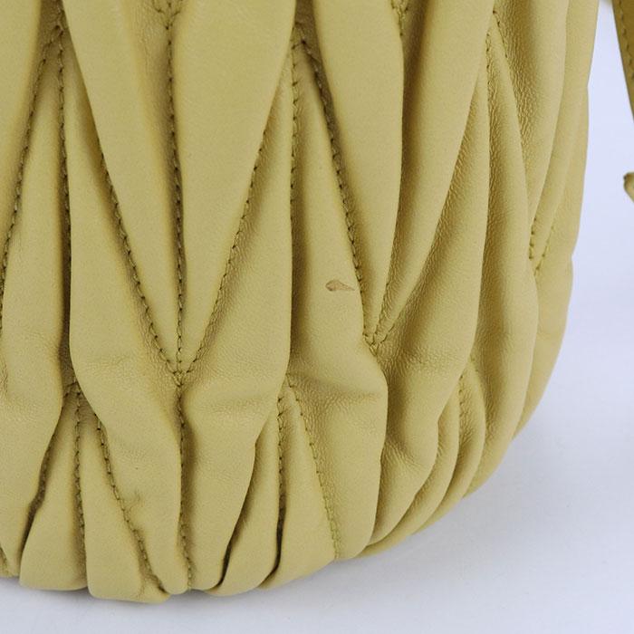 miu miu（ミュウミュウ） 中古良品 MIUMIU(OUTLET) アウトレット 斜め