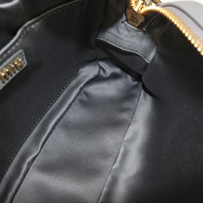 中古美品MIUMIU(OUTLET) ミュウミュウ アウトレット 斜め掛け ショルダーバッグ 5BH118 マテラッセ レディース グレー miu miu（ミュウミュウ） 中古美品 MIUMIU(OUTLET) アウトレット 斜め
