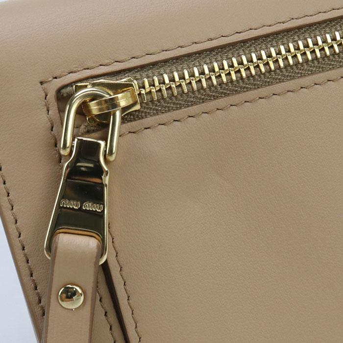 miu 中古・未使用 MIUMIU(OUTLET) ミュウミュウ アウトレット 長財布二  
