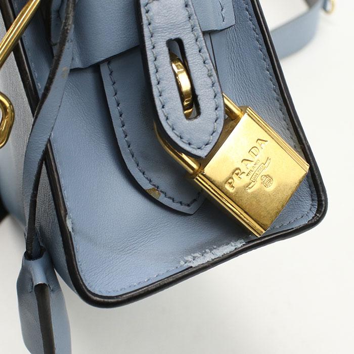 プラダ PRADA ショルダーバッグ レザー ネイビー レディース 送料無料【中古】 z8588 PRADA プラダ ショルダーバッグ レザー ネイビー レディース 中古