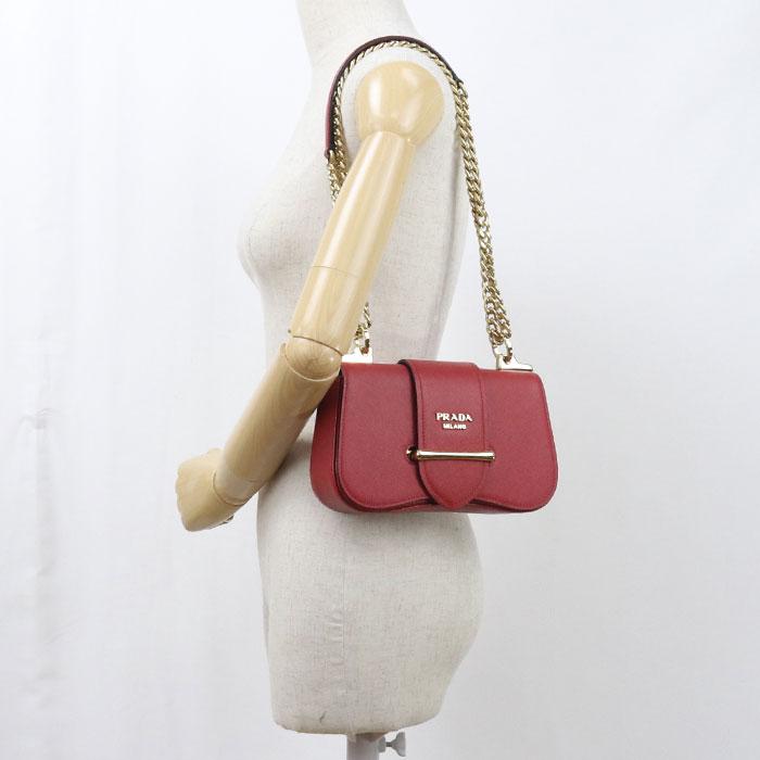 PRADA（プラダ） 中古良品 斜め掛け ショルダーバッグ 1BD219