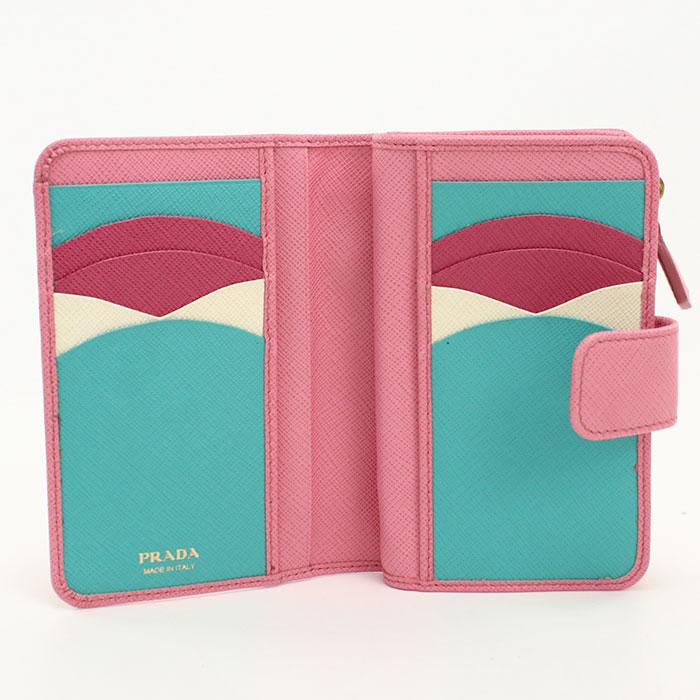 美品PRADA 二つ折り財布 サフィアーノレザー ブラック ピンク PRADA（プラダ） 中古良品 二つ折り財布 1ML225 ZLP FODLG