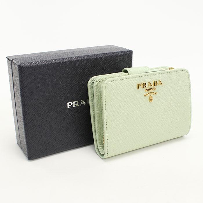 ！値下げ中！PRADA 二つ折り財布　サフィアーノ　エメラルドグリーン PRADA（プラダ） 中古・未使用 二つ折り財布 サフィアーノ レディース