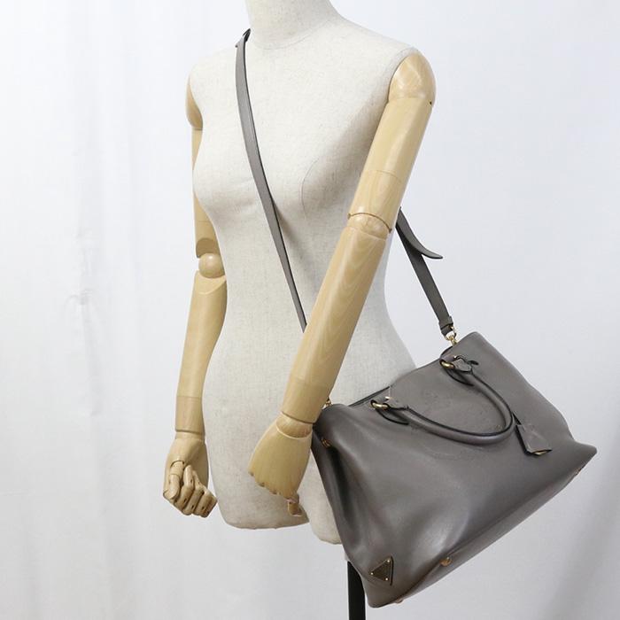 PRADA（プラダ） 中古良品 トートバッグ 1BA579 2EBJ F0572 2WAY