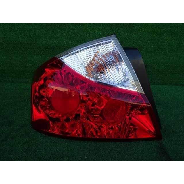 ニッサン フーガ テールランプ 左 H20 Y50 26555-EJ71A コイト220