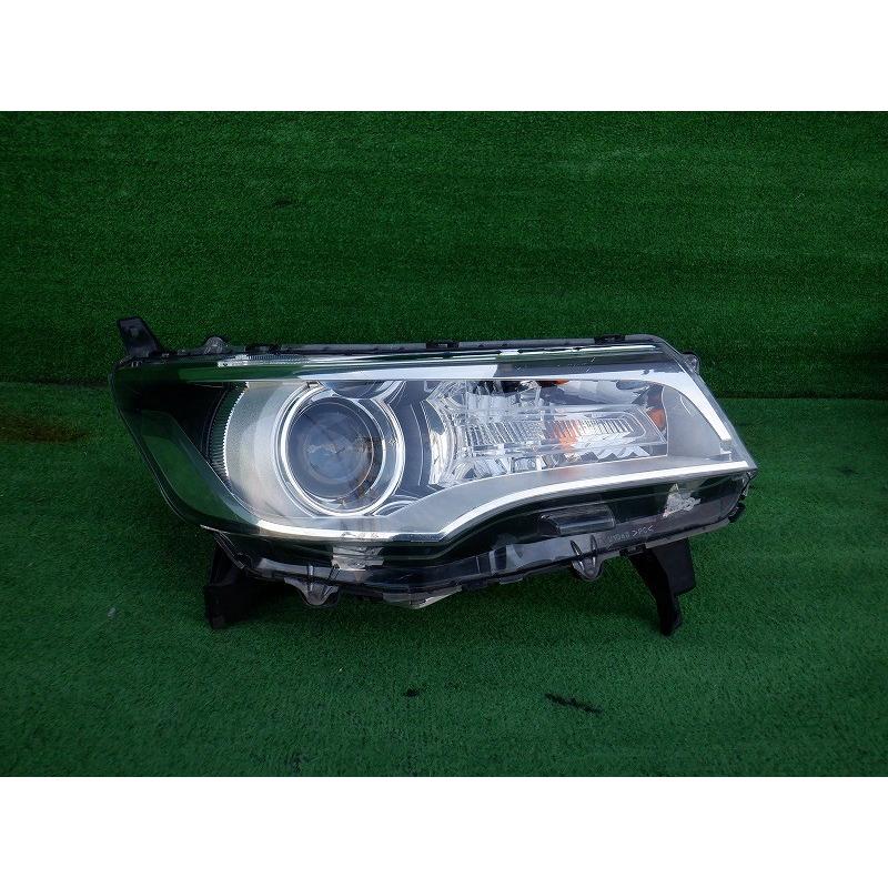 三菱 eKカスタム ヘッドランプ 右 H26 B11W 8301C972 スタンレー  