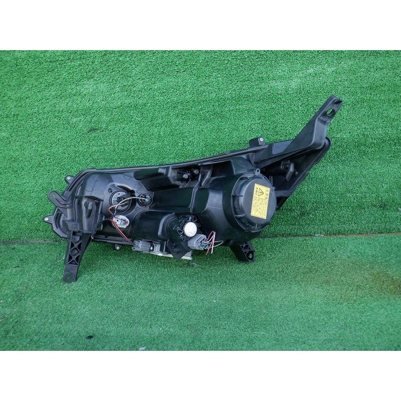 三菱 eKカスタム ヘッドランプ 右 H26 B11W 8301C972 スタンレー  