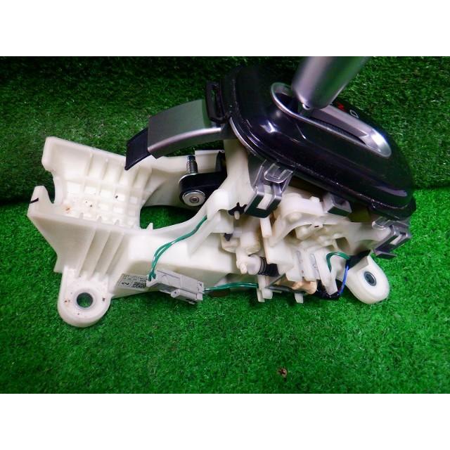 ホンダ　CRZ ZF1 内装品スイッチ パドルシフト付き ホンダ CRZ ZF1 内装品スイッチ パドルシフト付き