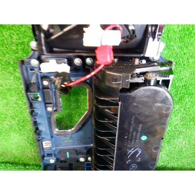 H16 クラウン GRS180 シフトパネル 83200 トヨタ クラウン シフトレバーパネル H19 GRS180 : ビッグ大里 中古