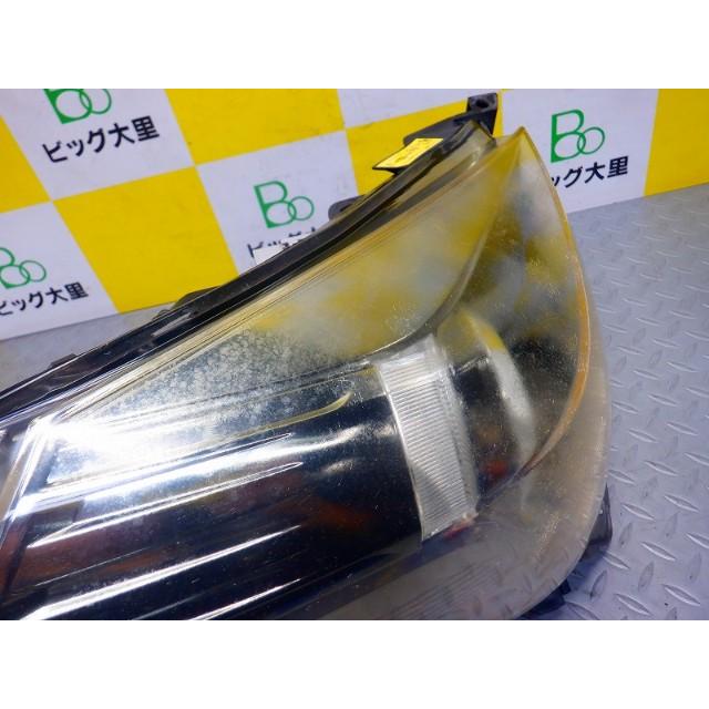 トヨタ iQ ヘッドランプ 右 HID H21 KGJ10 81110-74020 コイト