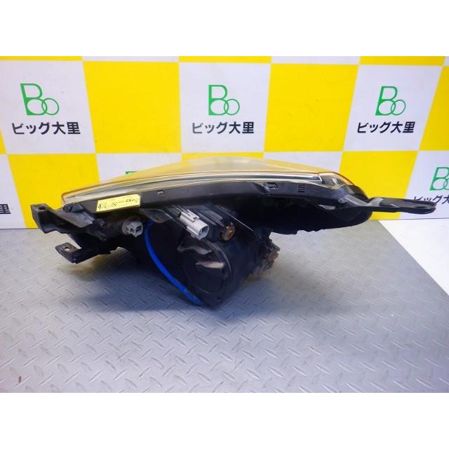 トヨタ iQ ヘッドランプ 右 HID H21 KGJ10 81110-74020 コイト74-2
