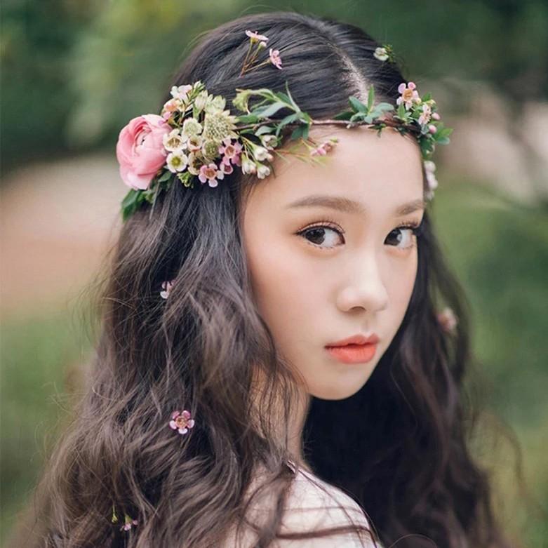花かんむり ヘッドドレス 髪飾りヘアアクセサリー 花冠 ピンク レッド ヘアバンド ブライダル 小物 大人 イベント お友達同士でお揃い Th094z Cute Family 通販 Yahoo ショッピング