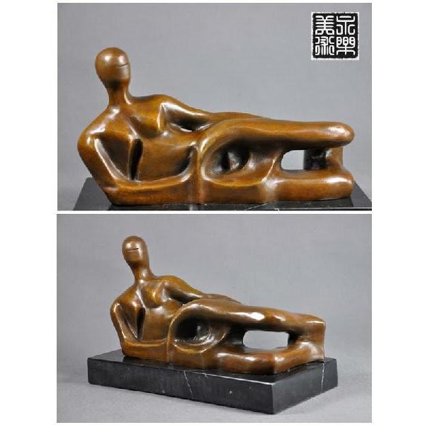 送料無料人気ブロンズ 横になる人体 ヘンリー・ムーア 名品 25.5cm