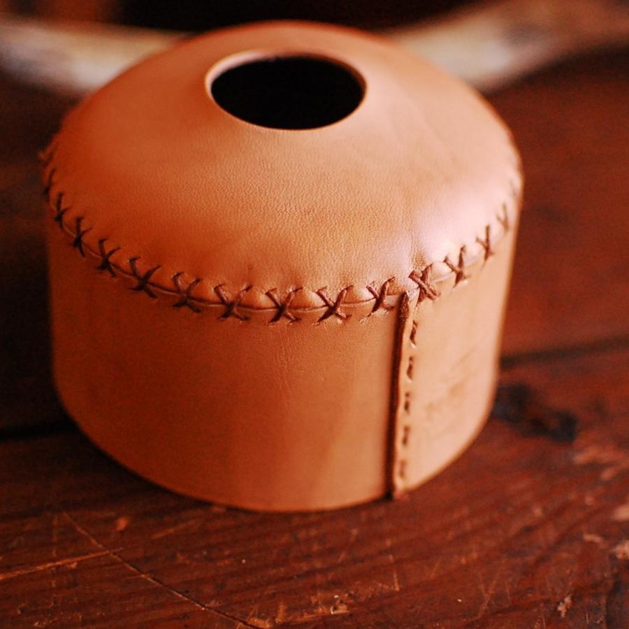 本革 OD缶カバー 230/250サイズ ナチュラル ハンドメイド 日本製|アウトドア ガス缶対応 ヌメ革 エイジング 手縫い ランタン バーナー :LLO-OD230-00:本革ハンドメイドのララミーレザー - 通販 - Yahoo!ショッピング 本革 OD缶カバー 230/250サイズ ナチュラル ハンドメイド 日本製|アウトドア ガス缶対応 ヌメ革 エイジング 手縫い ランタン バーナー :LLO-OD230-00:本革ハンドメイドのララミーレザー - 通販 - Yahoo!ショッピング