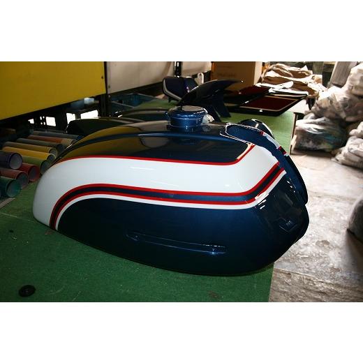 メタリックブルー (GT750B1） アクリル1液缶スプレー : バイクペイント
