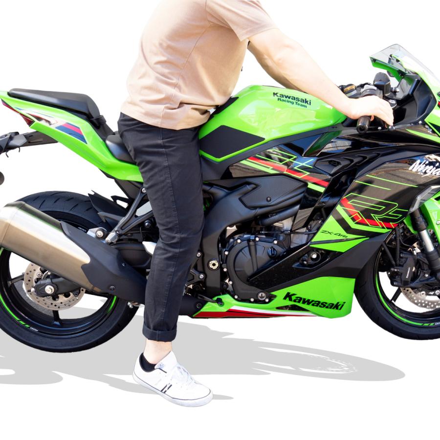 ワールドウォーク 1年保証付き Ninja ZX-4RR ZX-4R SE タンク ワールドウォーク 1年保証付き Ninja ZX-4RR ZX-4R SE タンク