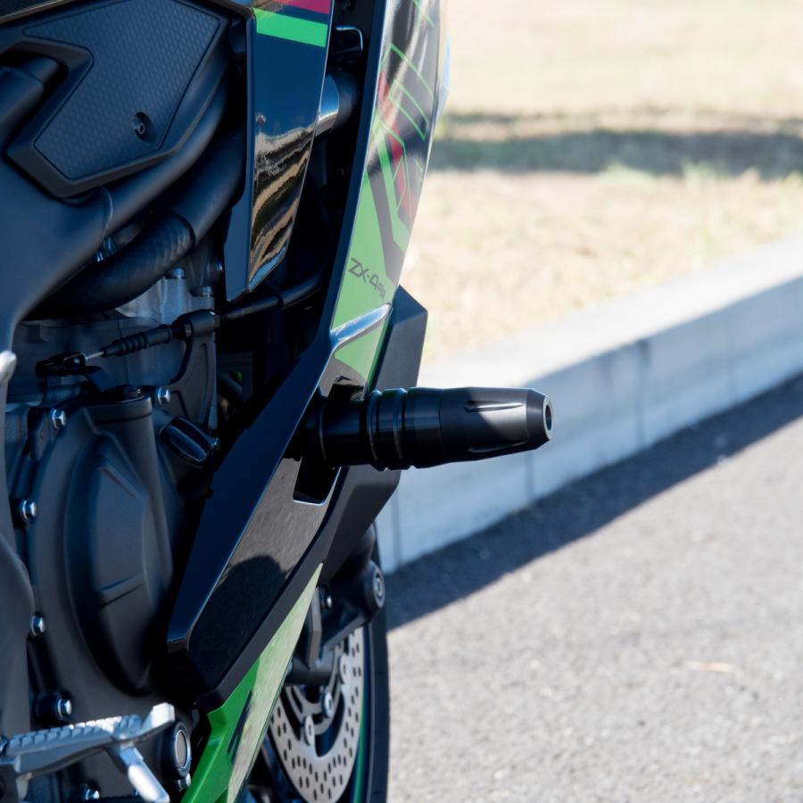 ワールドウォーク 1年保証付き ZX-4RR ZX-4R SE エンジンガード ワールドウォーク 1年保証付き ZX-4RR ZX-4R SE エンジンガード