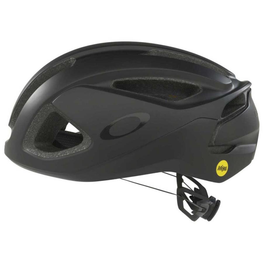 oakley aro7 vs giro aerohead