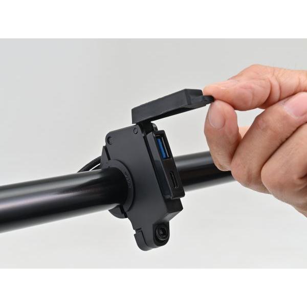 デイトナ 46392 バイク専用電源 スレンダーUSB Type-A+Type-C QC3.0