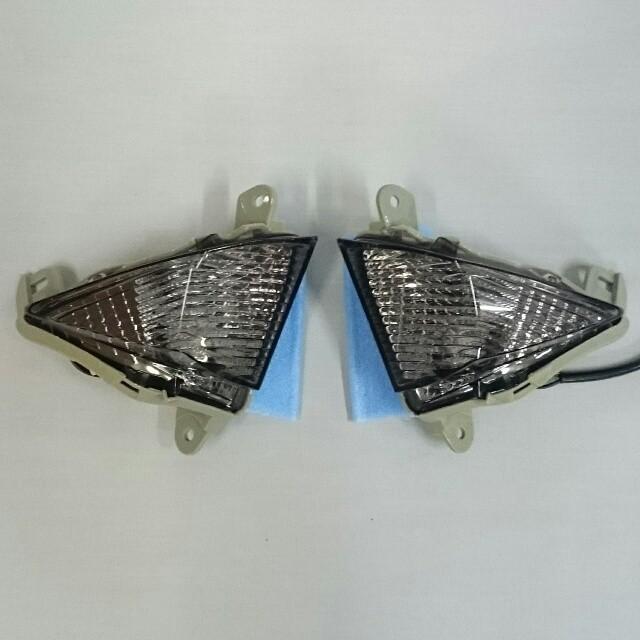 ODAX オダックス JSW-1484-S フロント スモークウィンカーレンズ ZX10R(06-07)/ZX6R(05-08)/Z1000(07-13)/ZZR1400/ZX14R アンバーバルブ仕様