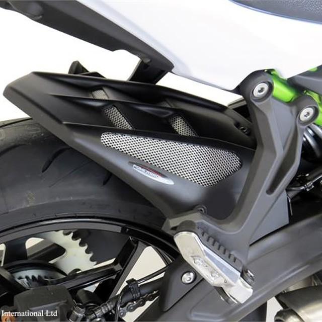 HUGGER 301-K115-670 Z650(17- )/Ninja650(17- ) リアインナーフェンダー A+Cタイプ ブラック/シルバーM